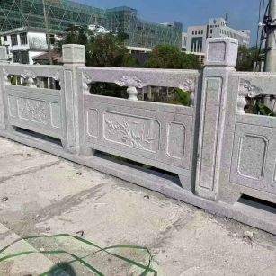 云南 芝麻白栏杆