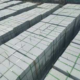 云南 芝麻白1.8公分火烧300*600地铺，清仓大甩卖