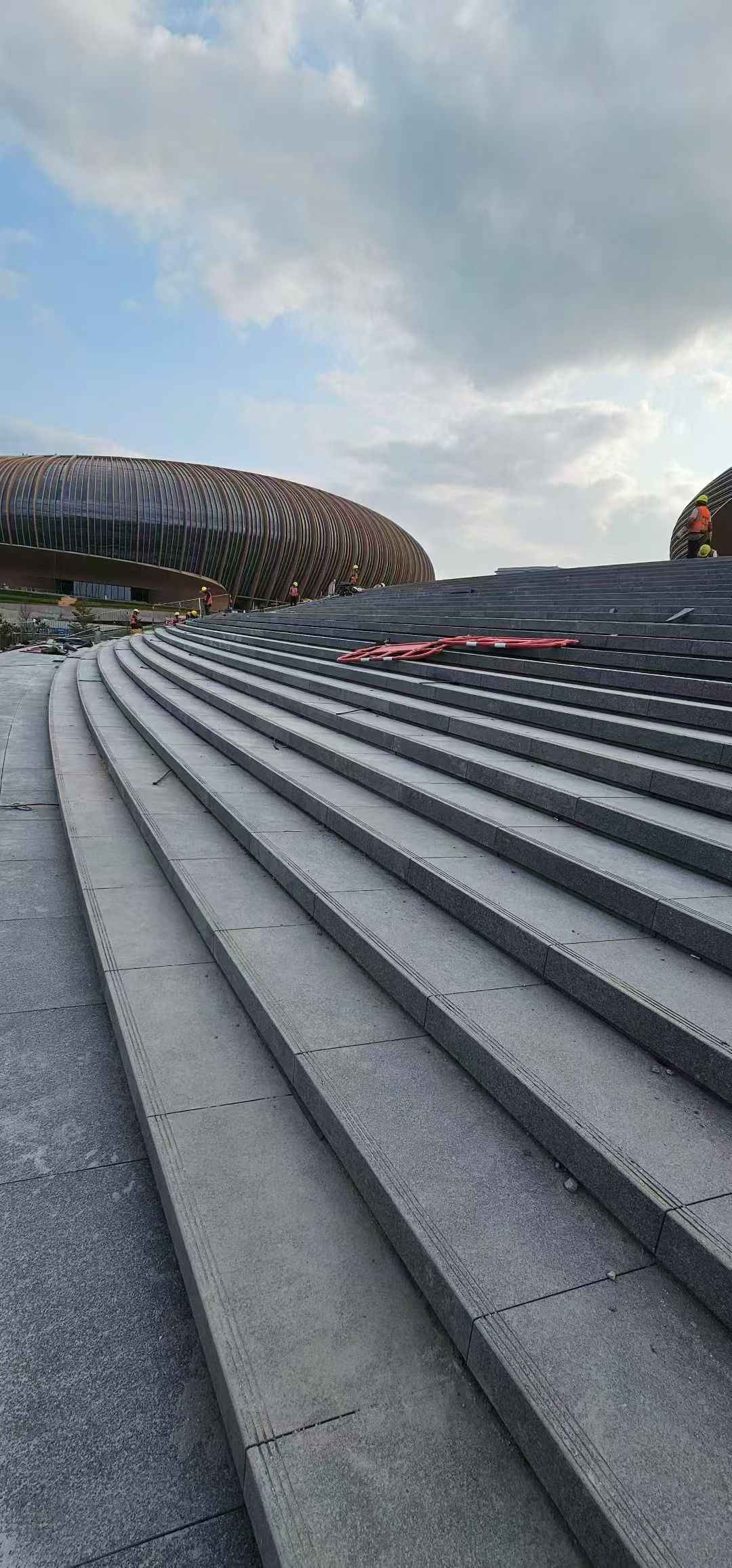 云南 弧形整石台阶铺装效果图